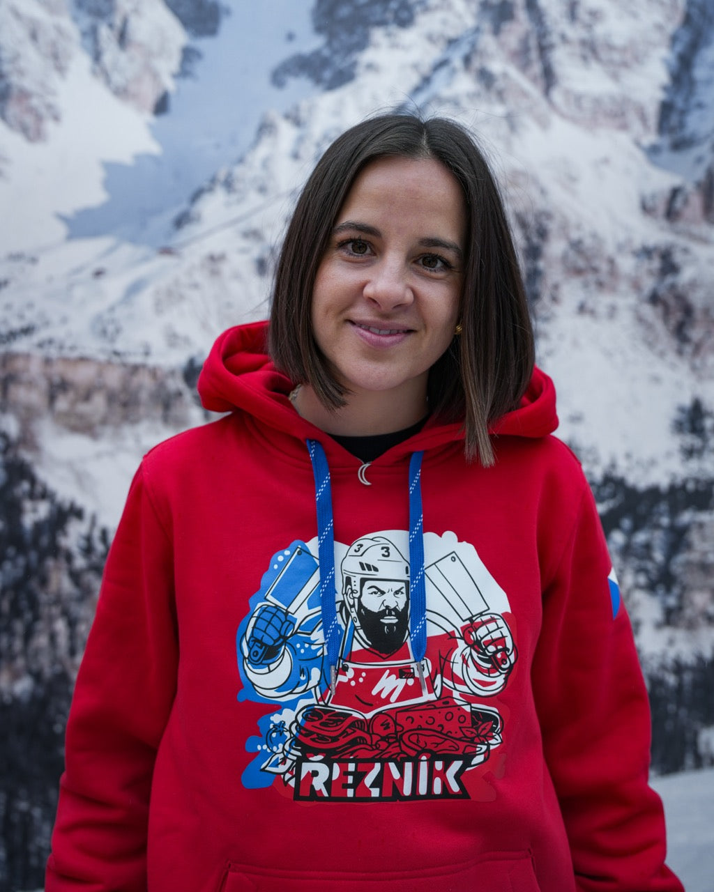 Limitovaná edice "Řezník jede na ZOH 2026" červená mikina