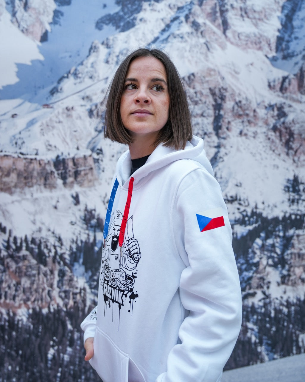 Limitovaná edice "Řezník jede na ZOH 2026" bílá mikina